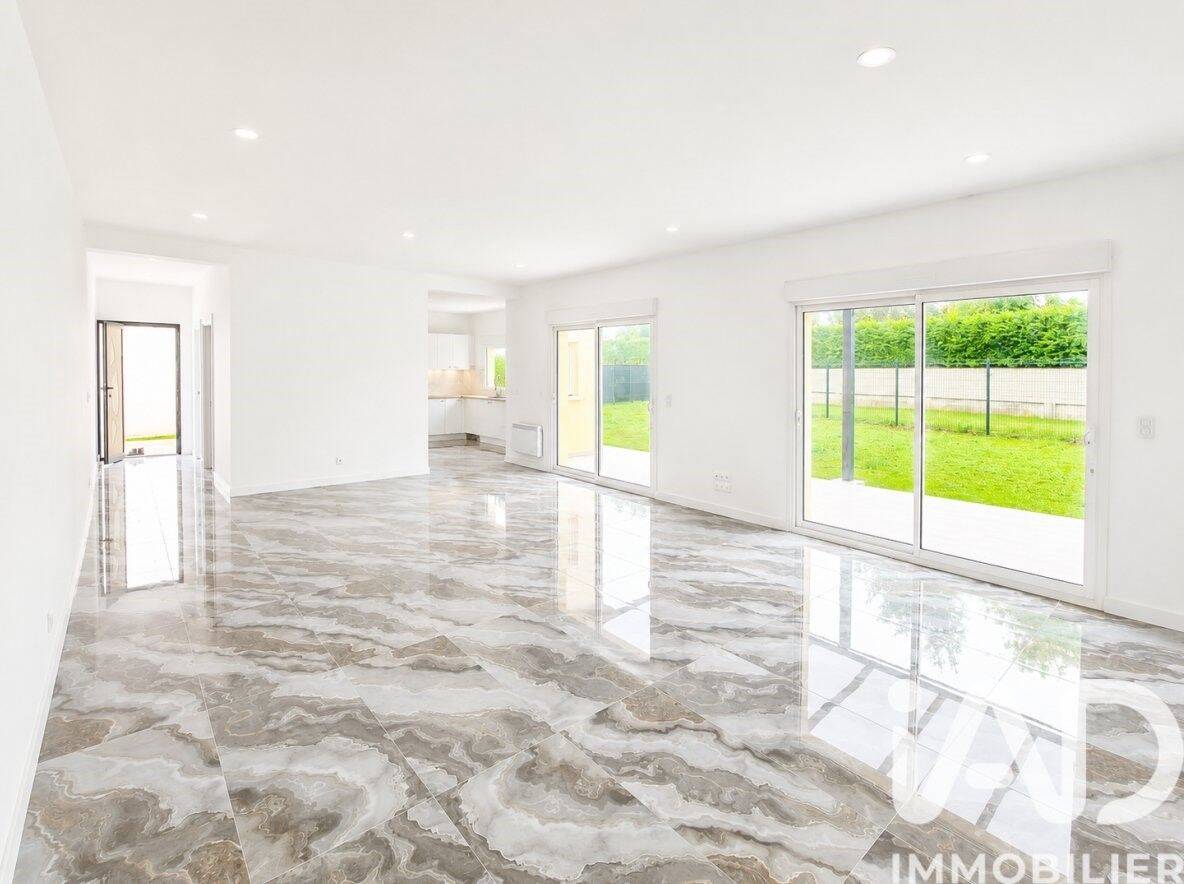 Maison 5 pièces 130 m² · à Corquilleroy · 130 m² · 259 000 €