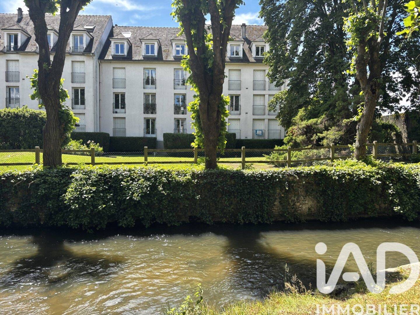 Appartement 3 pièces 91 m² · à Senlis · 90,7 m² · 240 000 €