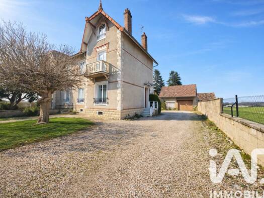 Maison à vendre 148 000 € 6 pièces 4 chambres 125 m² 1 713 m² de terrain Lignières 18160