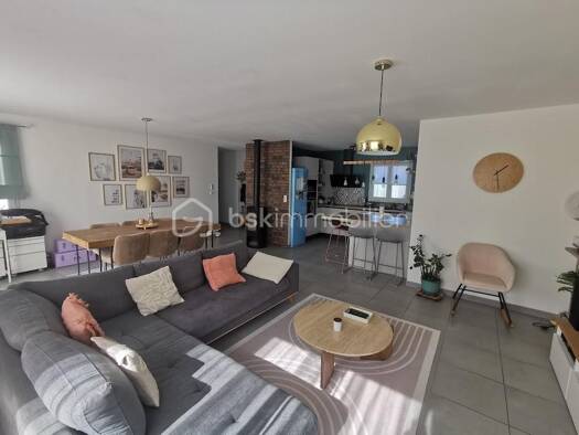 Maison à vendre 295 000 € 4 pièces 3 chambres 97 m² Vallon-Pont-d'Arc 07150
