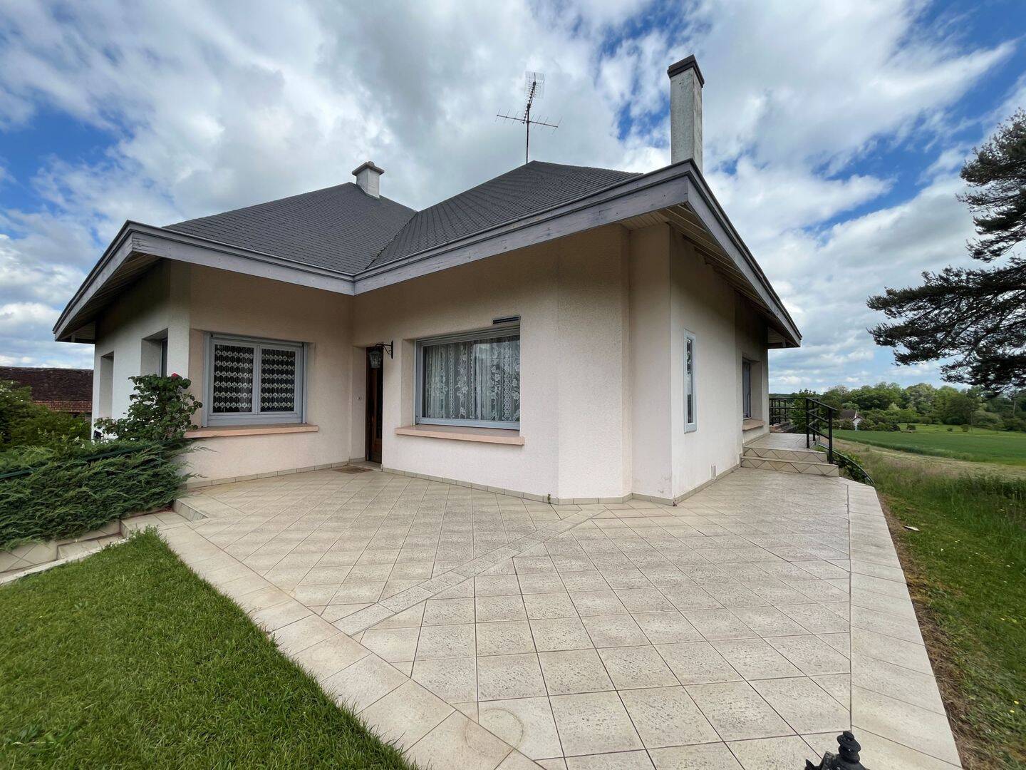 Maison 7 pièces 155 m² · à Sornay · 155 m² · 212 000 €