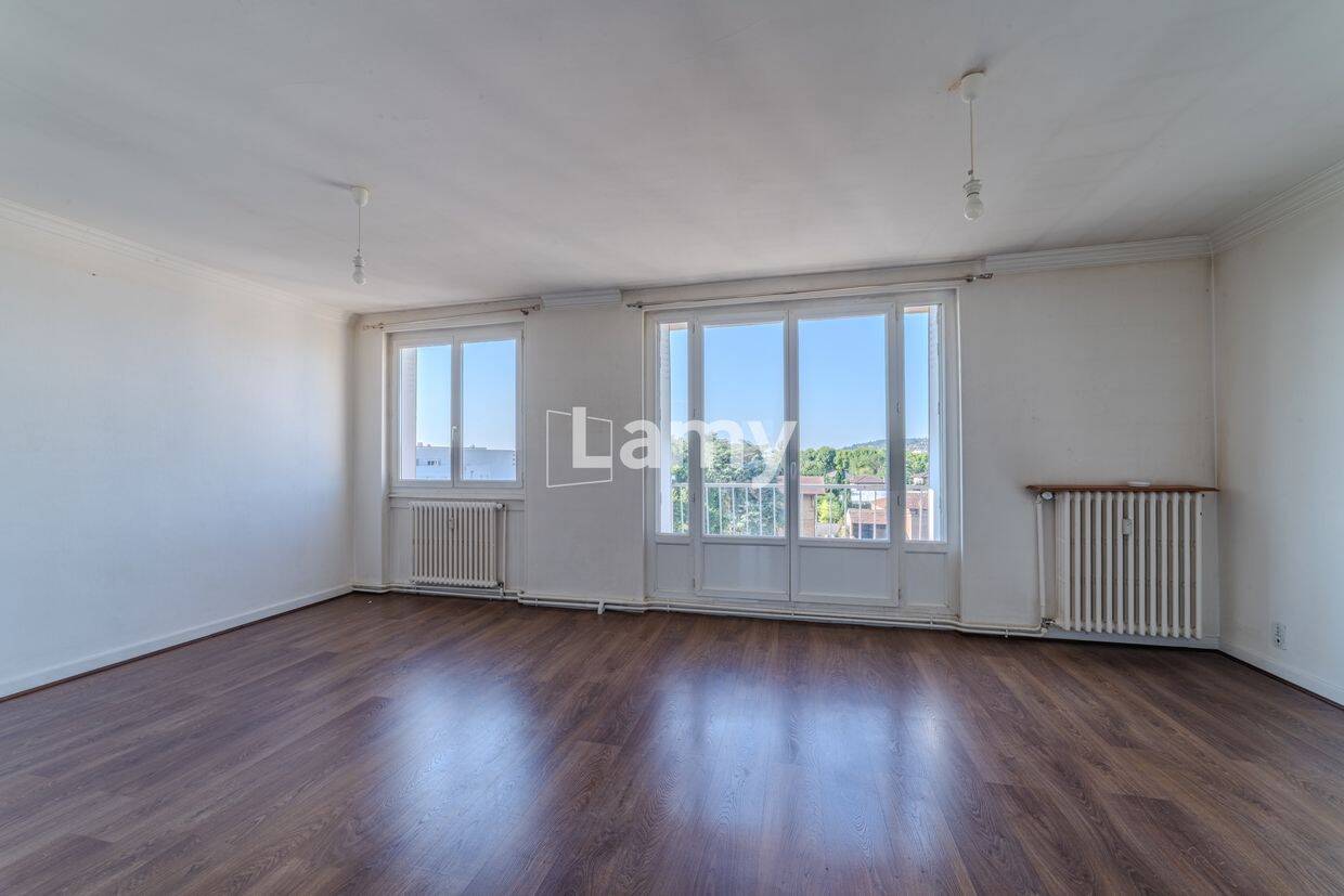 Appartement 4 pièces 70 m² · à Villefranche-sur-Saône · 70,1 m² · 139 000 €