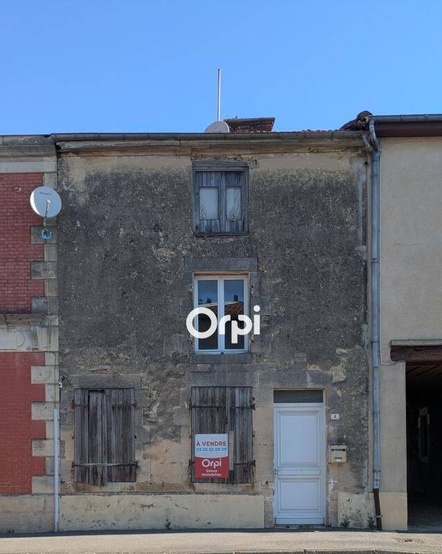 Maison 3 pièces 100 m² · à Dommartin-le-Saint-Père · 100 m² · 18 000 €