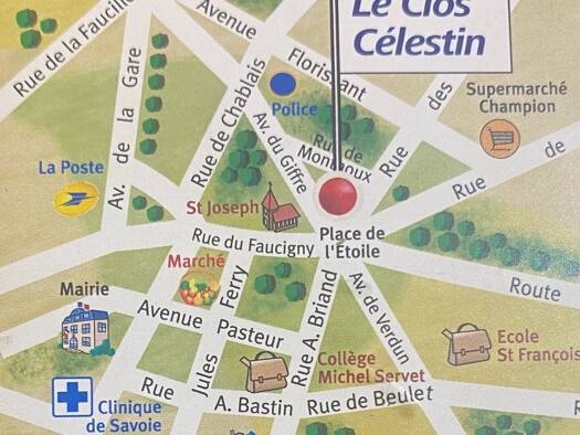 Appartement à louer 2 240 € 4 pièces 3 chambres 86 m² Étage 1/5 Centre Annemasse 74100