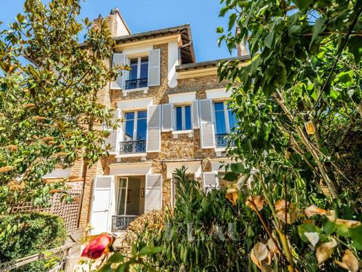 Maison à vendre 1 665 000 € 9 pièces 6 chambres 164 m² Notre Dame Versailles 78000