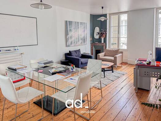 Immeuble à vendre 470 000 € 143 m² Centre Ville La Rochelle 17000