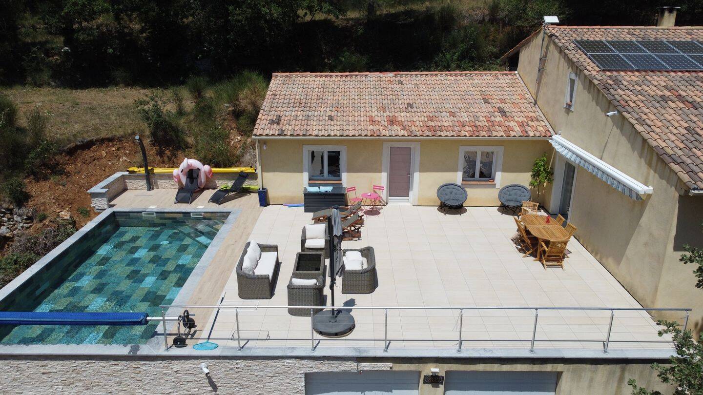 Maison 8 pièces 267 m² · à Évenos · 267 m² · 988 000 €