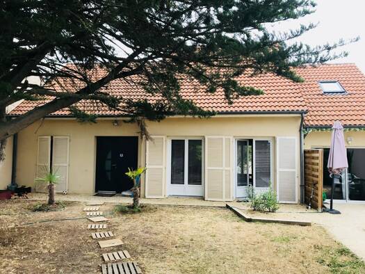 Maison à vendre 325 000 € 7 pièces 4 chambres 140 m² 1 000 m² de terrain Le Futuroscope Jaunay-Marigny 86130