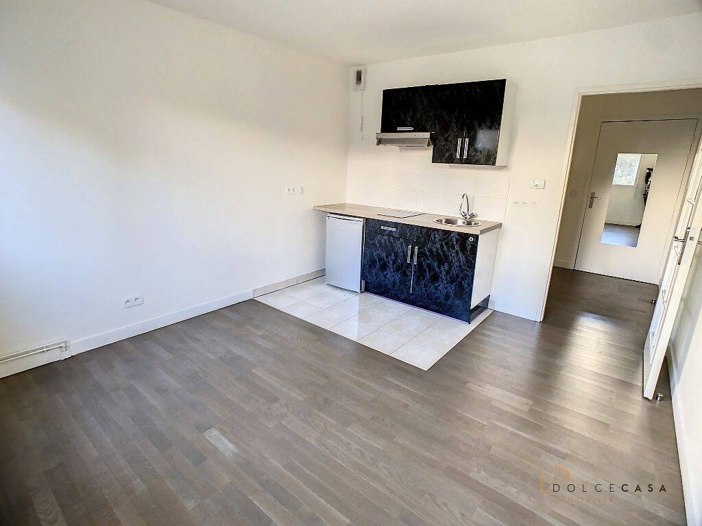 Appartement 1 pièce 20 m² · à Nogent-sur-Marne · 20 m² · 745 €
