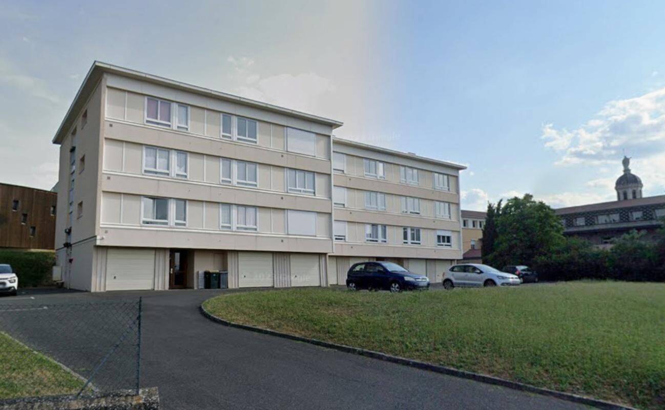 Appartement 5 pièces 89 m² · à Neuville-sur-Saône · 89 m² · 1 322 €