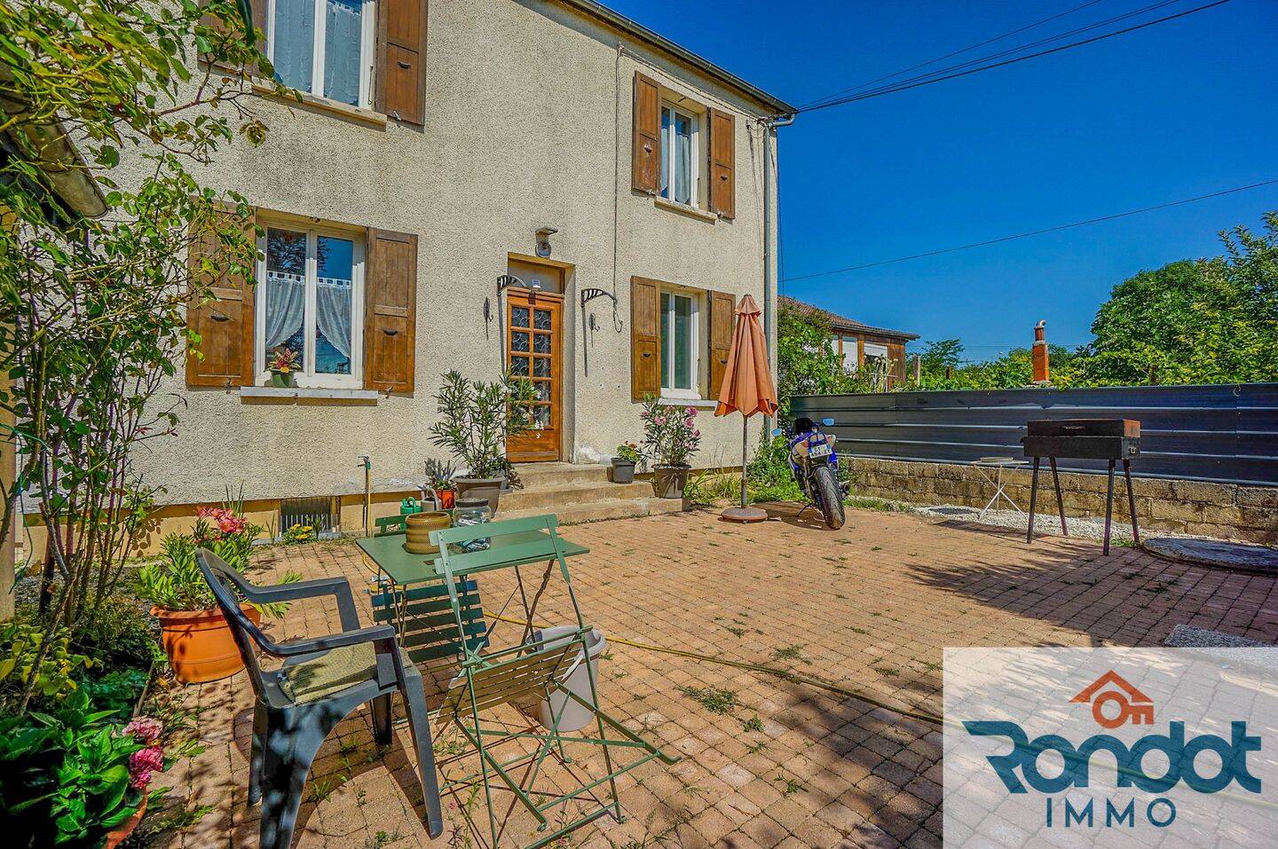 Maison 6 pièces 125 m² · à Marcilly-sur-Tille · 125 m² · 180 000 €