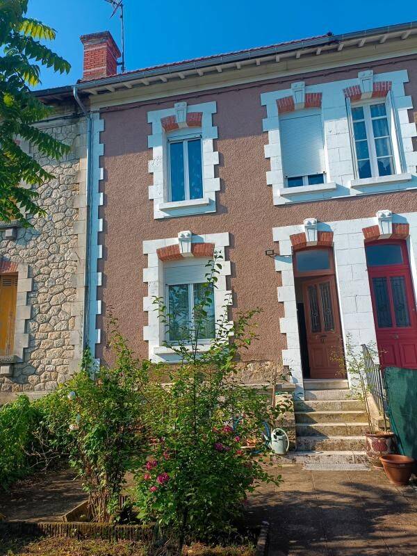 Maison 5 pièces 145 m² · à Tonnay-Charente · 145 m² · 263 500 €