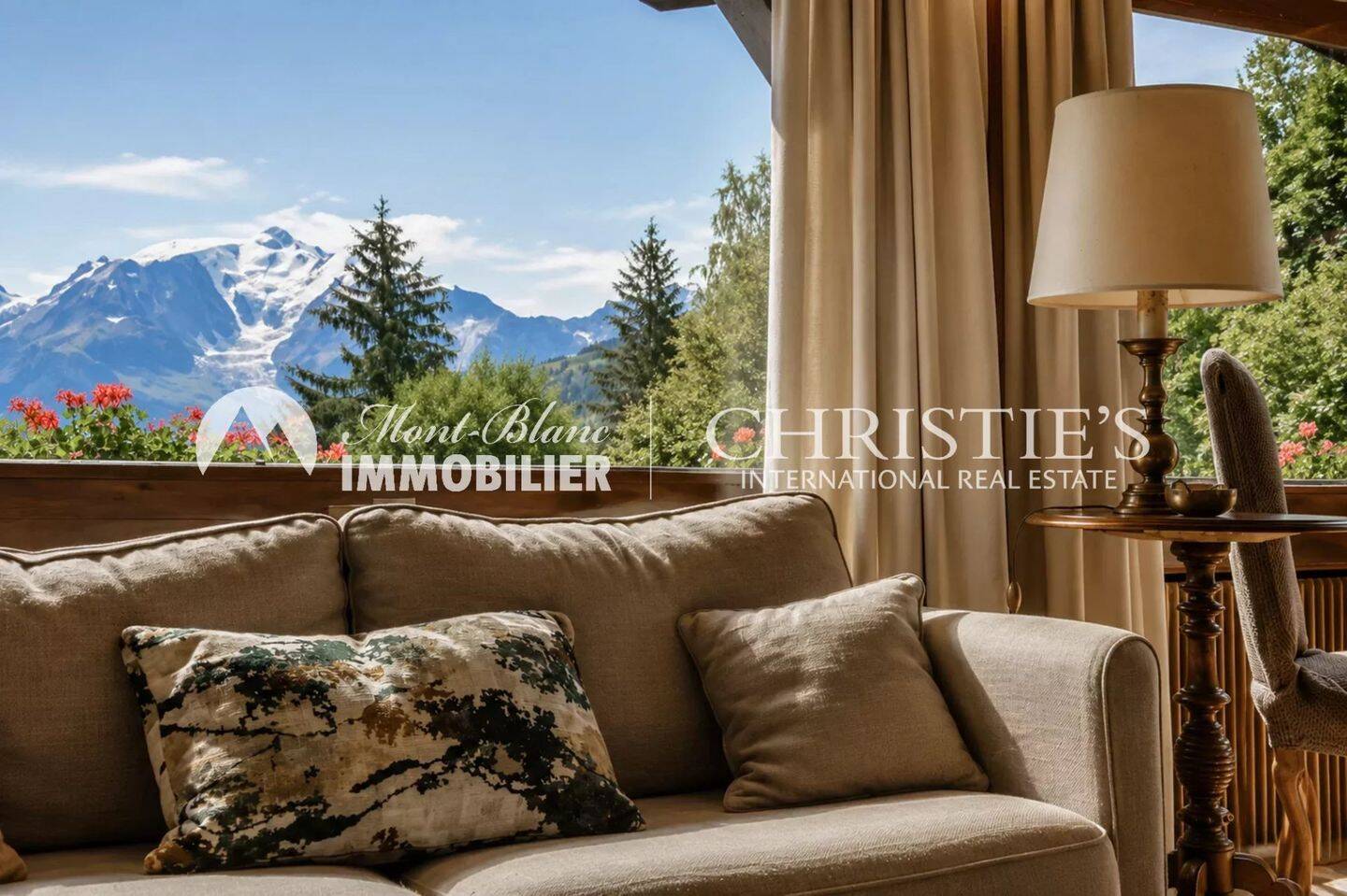 Maison 8 pièces 220 m² · à Combloux · 220 m² · 1 880 000 €