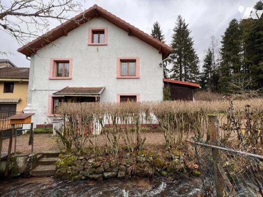 Maison à vendre 136 500 € 4 pièces 3 chambres 3 305 m² de terrain Le Saulcy 88210