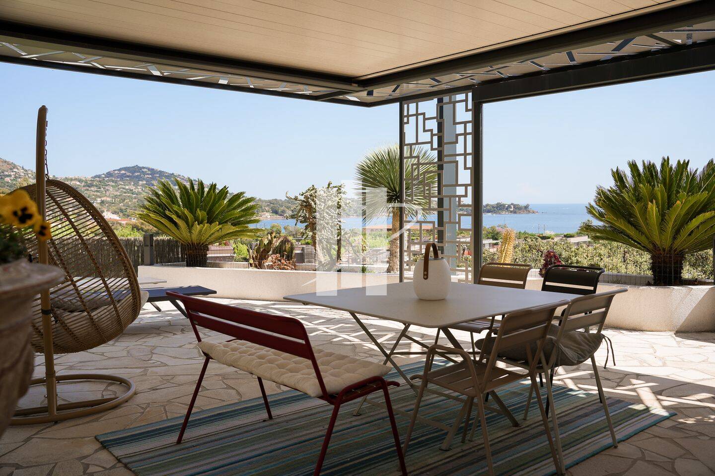 Maison 5 pièces 270 m² · à Saint-Raphaël · 270 m² · 1 380 000 €