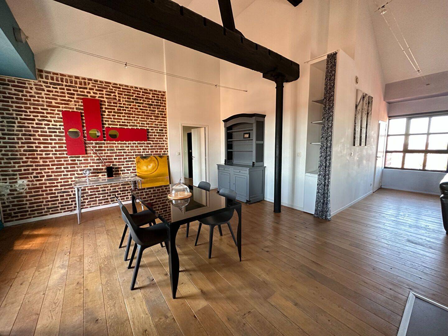 Appartement 2 pièces 97 m² · à Roubaix · 96,9 m² · 892 €/mois