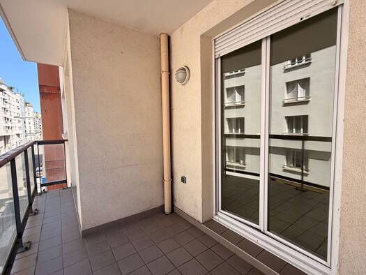 Appartement à vendre 225 000 € 2 pièces 1 chambre 44,5 m² Étage 2/5 Part-Dieu Lyon 3ème arrondissement 69003