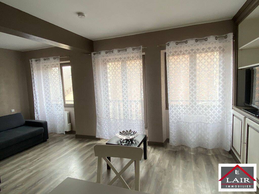 Appartement 1 pièce 25 m² · à Mortagne-au-Perche · 24,6 m² · 330 €/mois