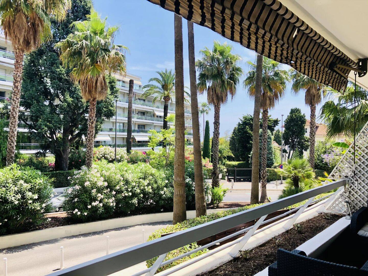 Appartement 3 pièces 100 m² · à Cannes · 100 m² · 1 980 €/mois