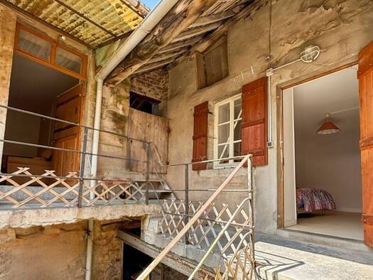 Maison à vendre 35 000 € 4 pièces 2 chambres 94 m² 735 m² de terrain Dracy-lès-Couches 71490