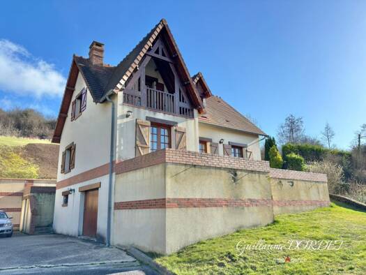 Maison à vendre 231 000 € 3 pièces 2 chambres 112 m² 2 800 m² de terrain Martin-Église 76370