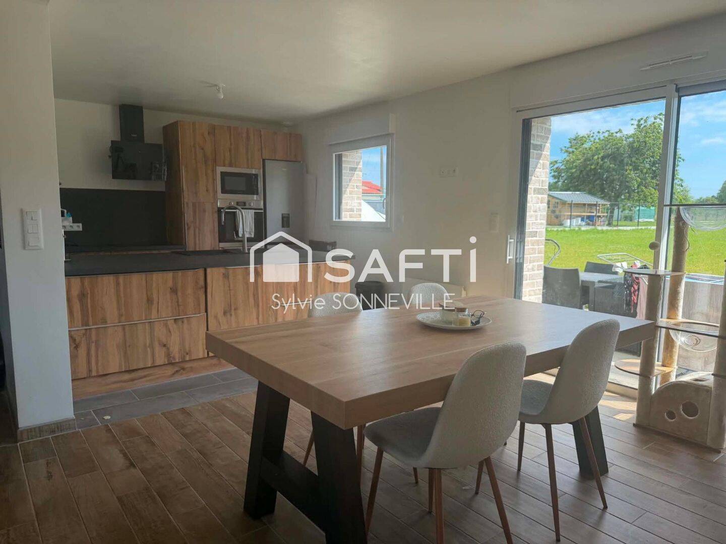 Maison 5 pièces 80 m² · à Roquetoire · 80 m² · 259 000 €