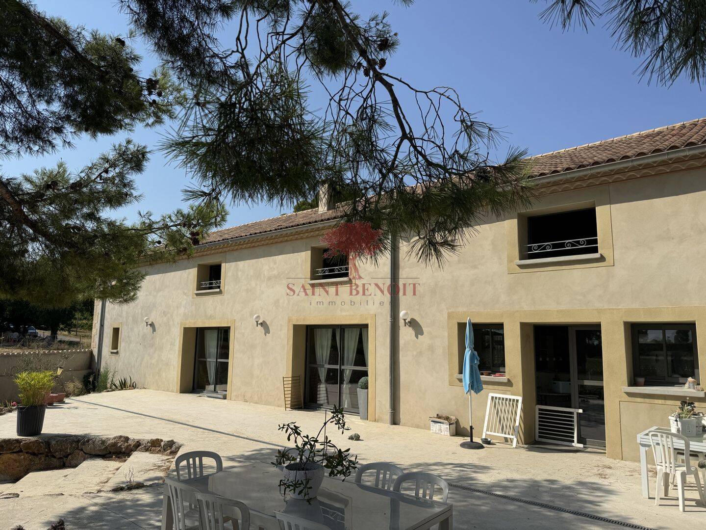 Maison 7 pièces 340 m² · à Saint-Chinian · 340 m² · 2 440 000 €