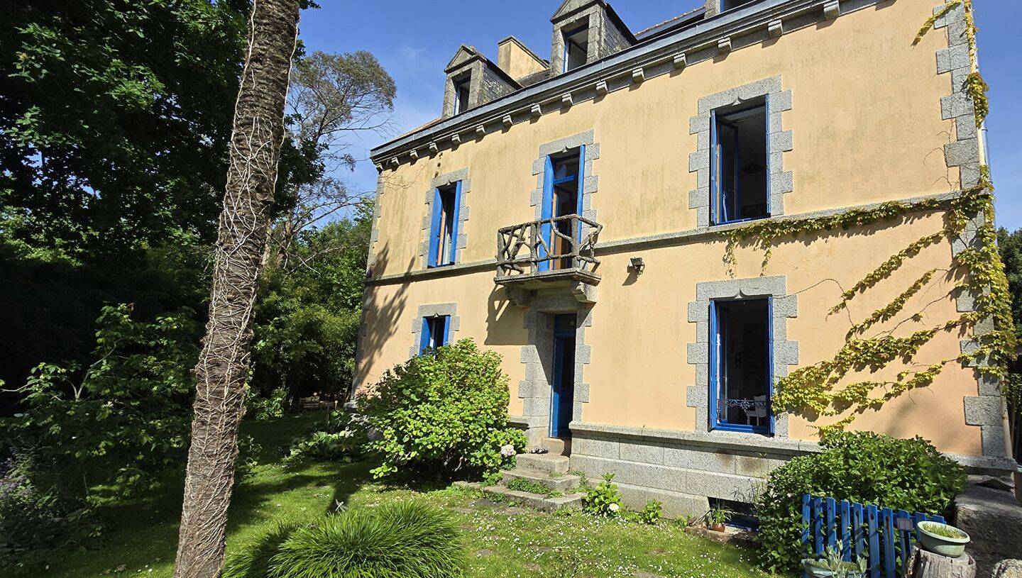 Maison 10 pièces 295 m² · à Concarneau · 295 m² · 614 000 €
