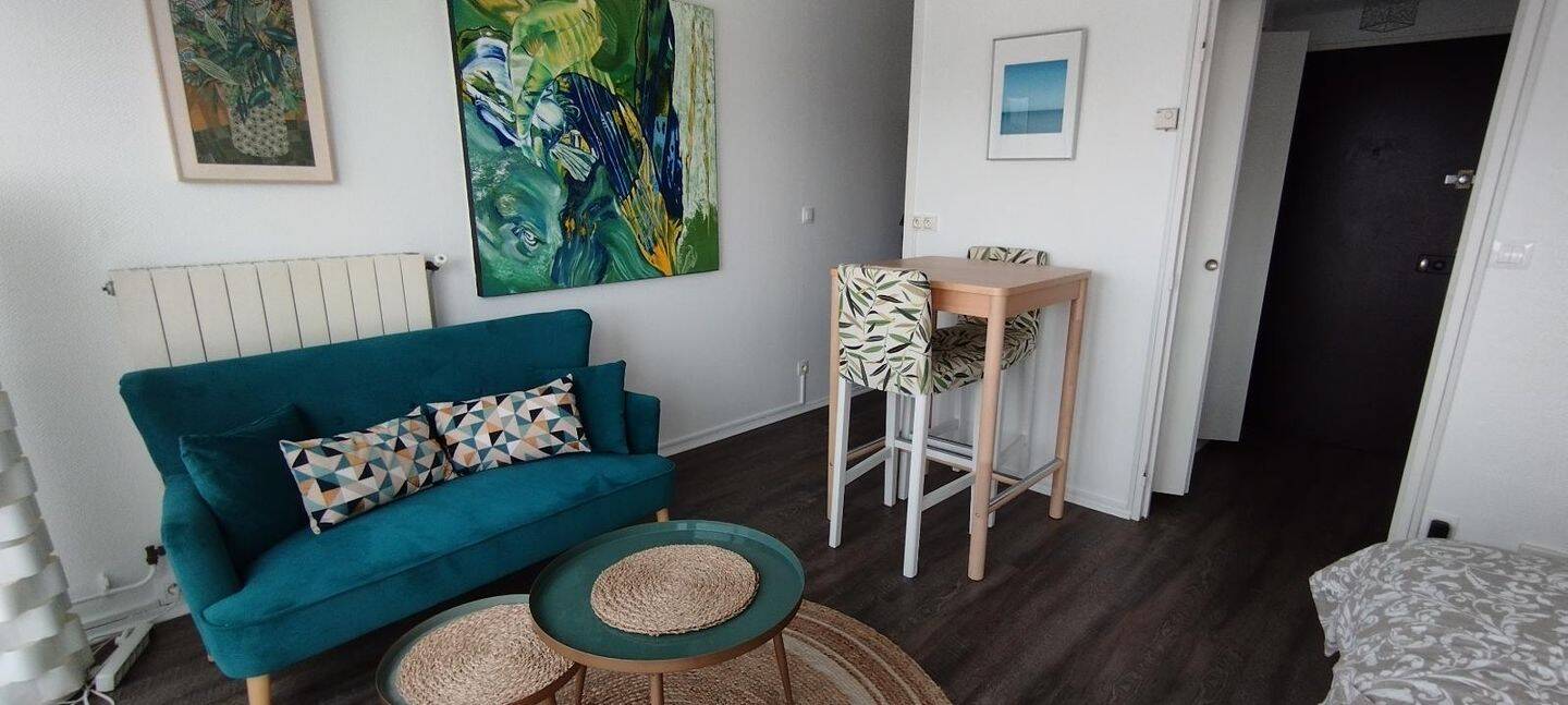 Appartement 1 pièce 25 m² · à Bordeaux · 24,8 m² · 650 €
