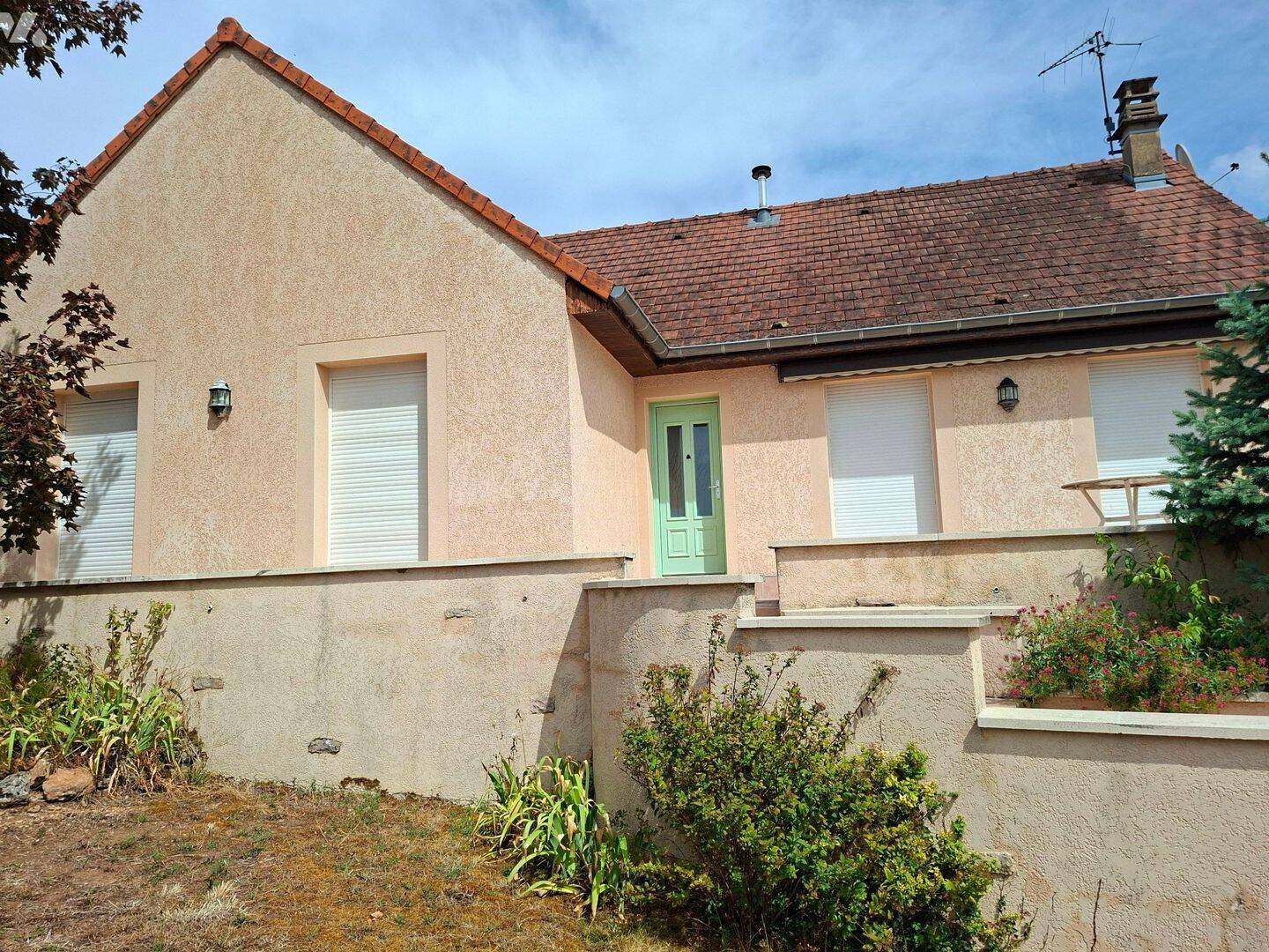 Maison 6 pièces · à Saint-Martin-sous-Montaigu · 1 200 €/mois