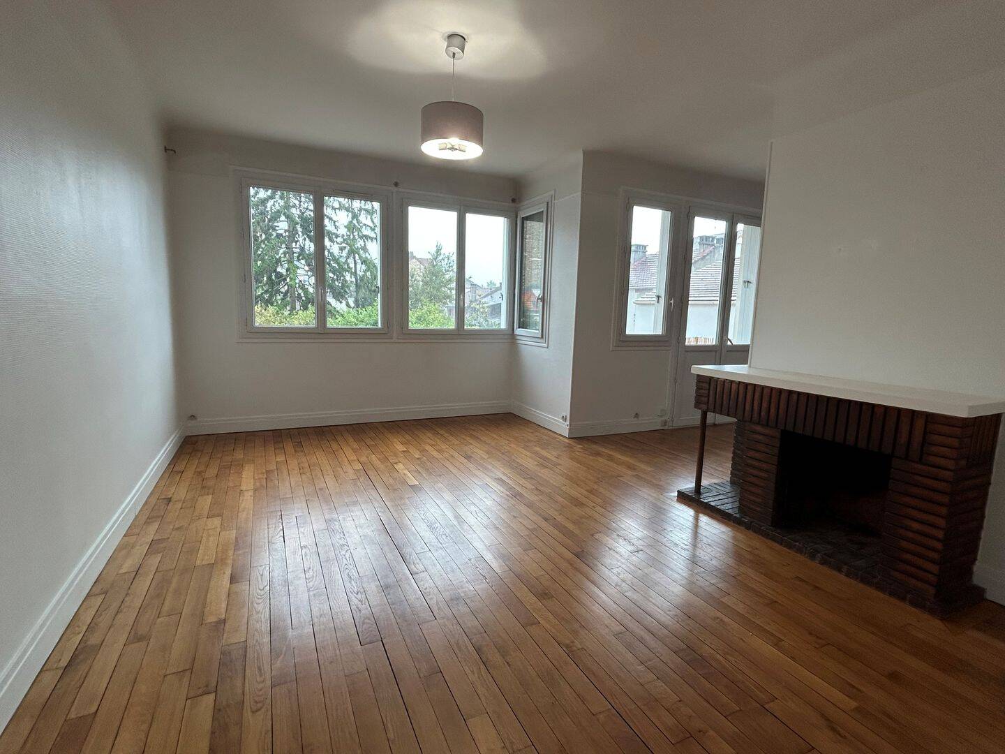 Appartement 3 pièces 89 m² · à Deuil-la-Barre · 88,8 m² · 1 400 €/mois