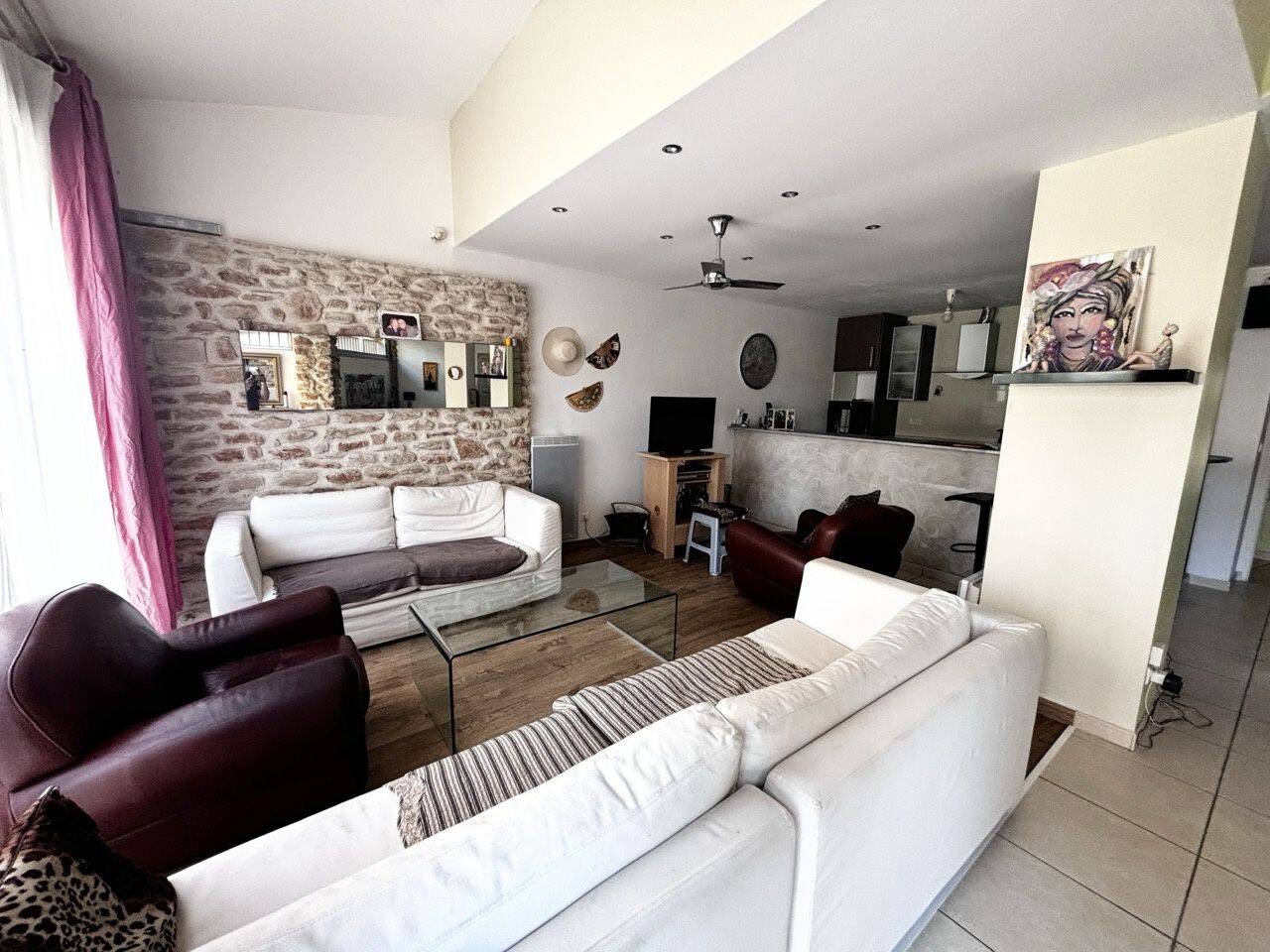 Appartement 2 pièces 74 m² · à Le Grau-du-Roi · 74 m² · 255 000 €