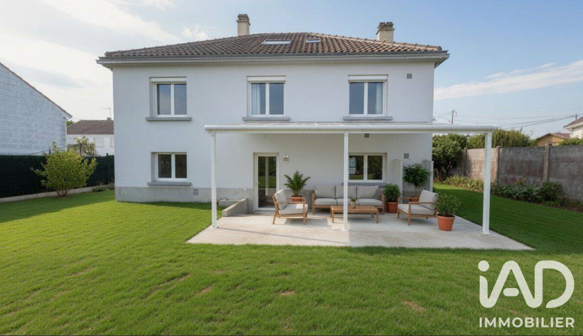 Maison 7 pièces 134 m² · à Sainte-Luce-sur-Loire · 134 m² · 389 900 €