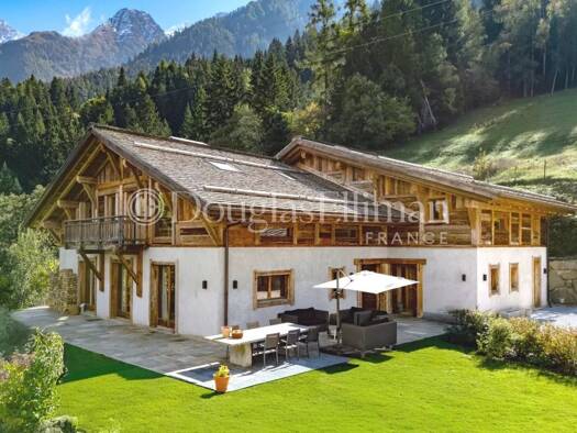 Chalet à vendre 4 800 000 € 6 pièces 5 chambres 461 m² 19 200 m² de terrain Les Houches 74310