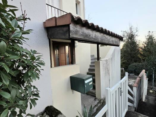 Appartement à vendre 120 000 € 4 pièces 3 chambres 67 m² RDC Côte Chaude-Montaud Saint-Étienne 42000