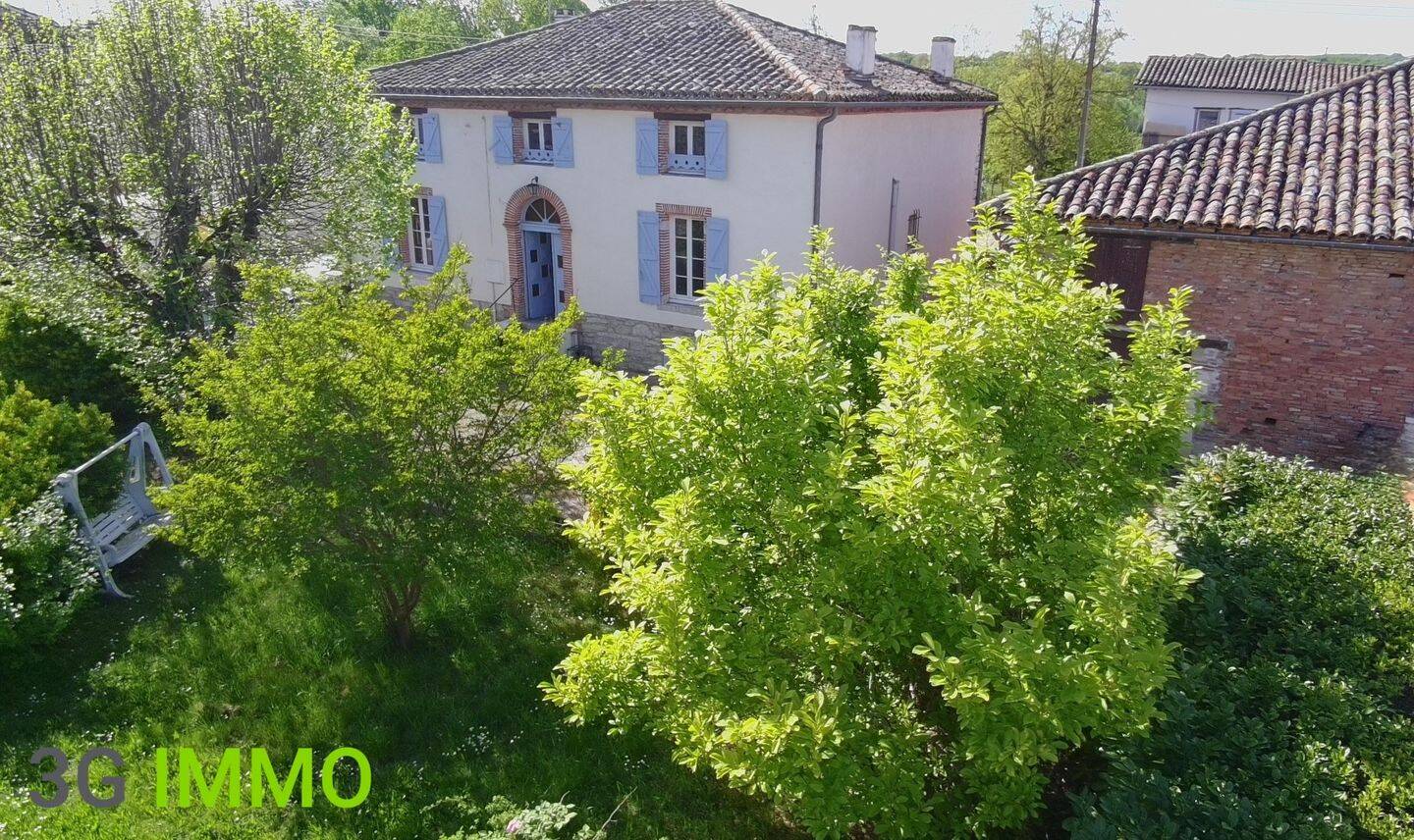 Maison 8 pièces 220 m² · à Réalville · 220 m² · 185 600 €