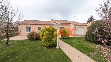 Maison de plain-pied à vendre 270 000 € 4 pièces 3 chambres 100,5 m² 982 m² de terrain Albi 81000