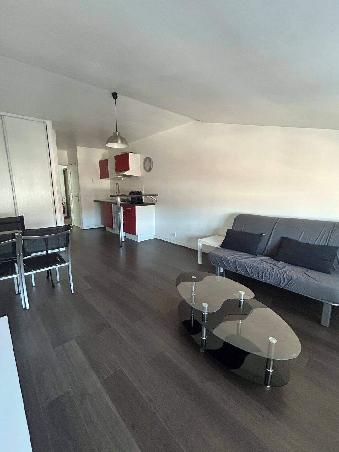 Appartement 1 pièce 25 m² · à Saintes · 24,5 m² · 432 €