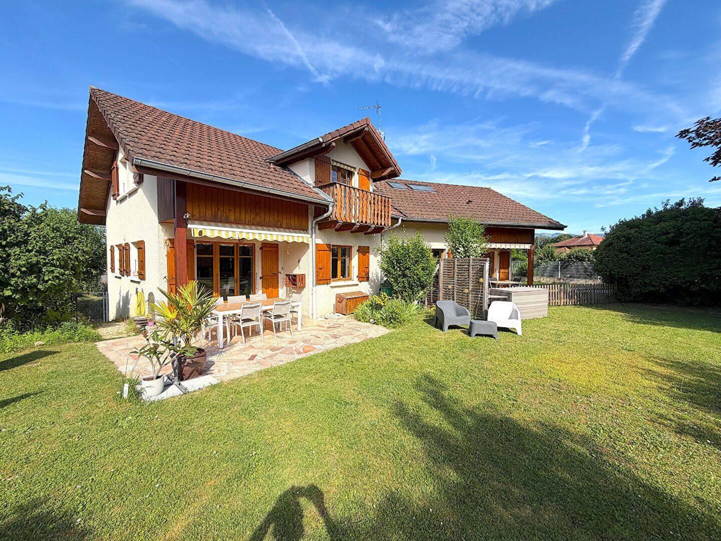 Maison 7 pièces 204 m² · à Viry · 204 m² · 860 000 €