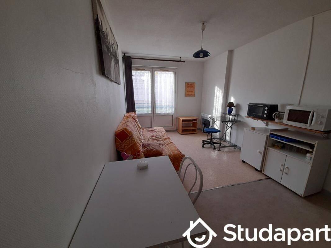 Appartement 1 pièce 21 m² · à Lons · 21 m² · 420 €/mois