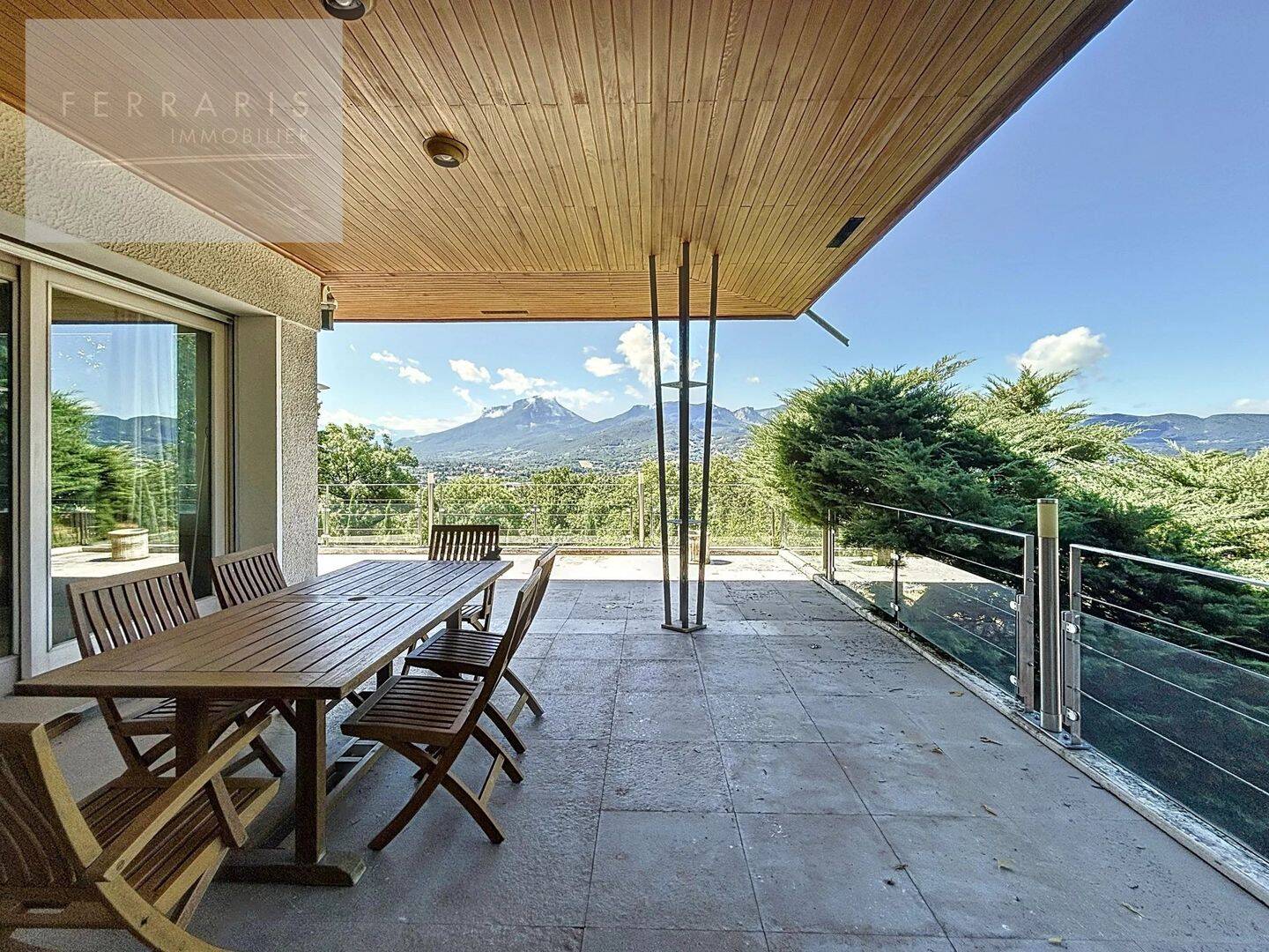 Maison 8 pièces 350 m² · à Saint-Alban-Leysse · 350 m² · 730 000 €