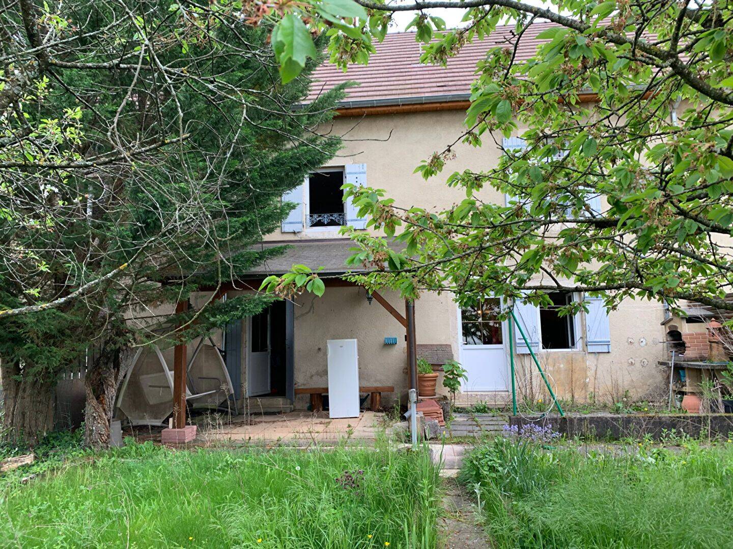 Maison 5 pièces 146 m² · à Beaufort-Orbagna · 146 m² · 136 000 €