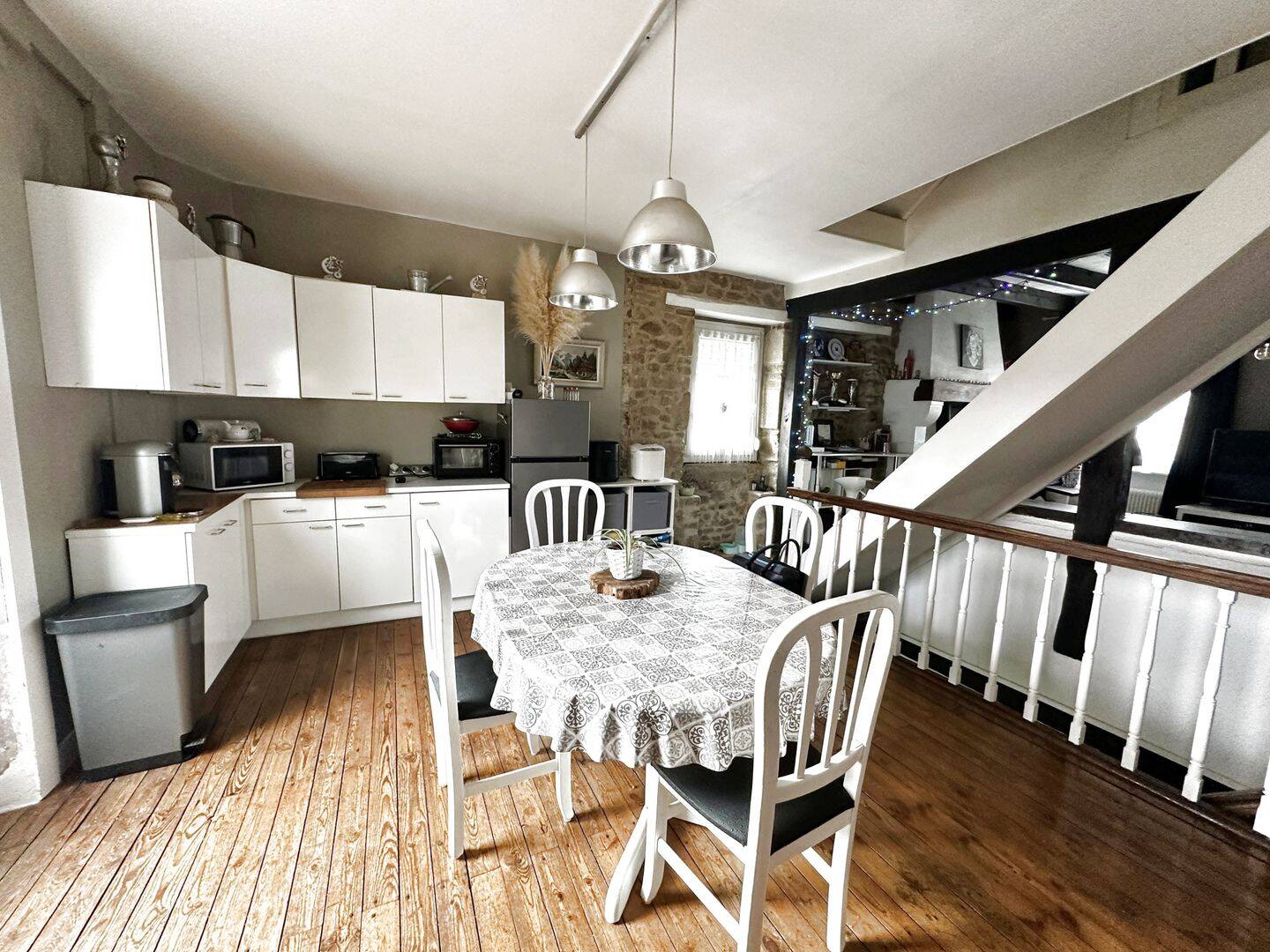 Maison 5 pièces 107 m² · à Nantiat · 106,7 m² · 148 000 €
