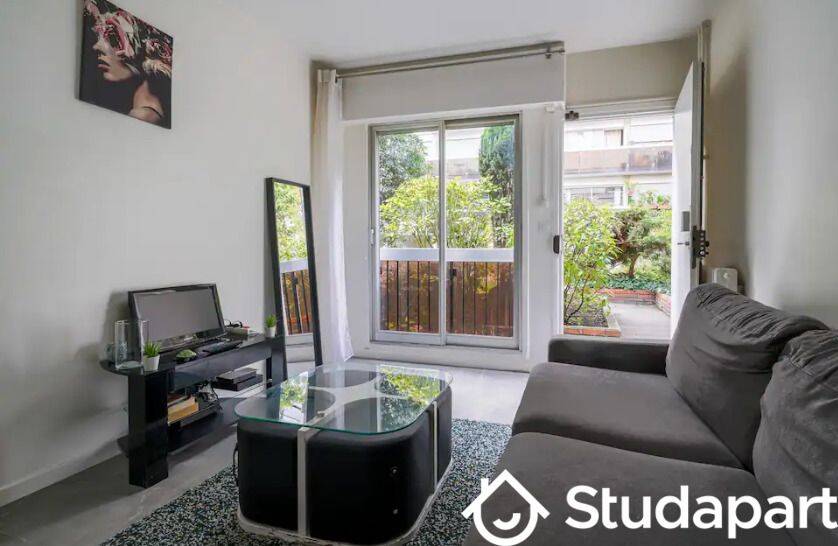 Appartement 1 pièce 24 m² · à Paris 16ème Arrondissement · 24 m² · 1 300 €/mois
