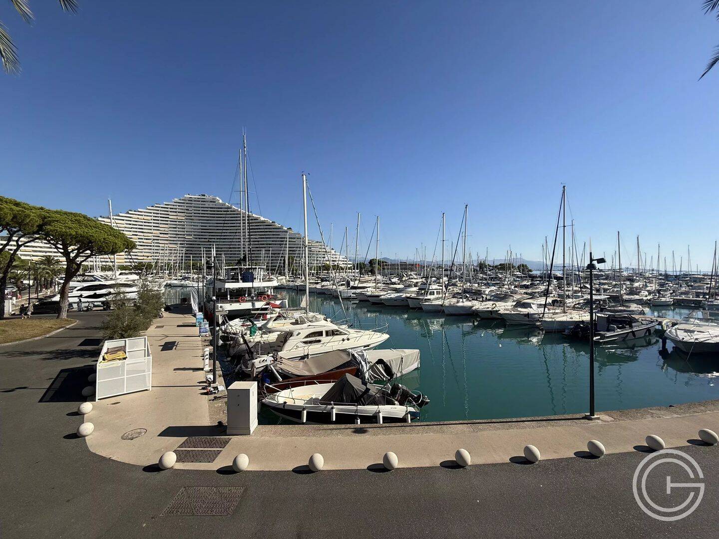 Appartement 1 pièce 15 m² · à Villeneuve-Loubet · 14,7 m² · 600 €/mois
