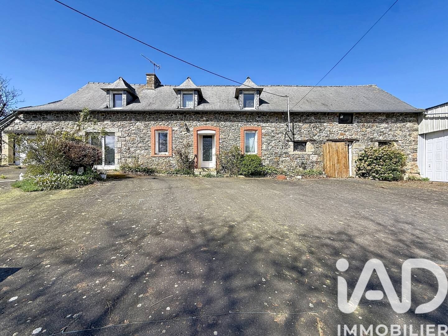 Maison 4 pièces 103 m² · à Allineuc · 103 m² · 127 000 €