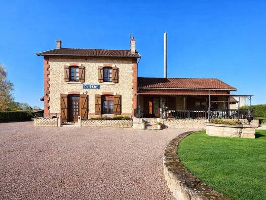 Villa à vendre 279 000 € 5 pièces 5 chambres 159 m² 2 059 m² de terrain Tournus 71700