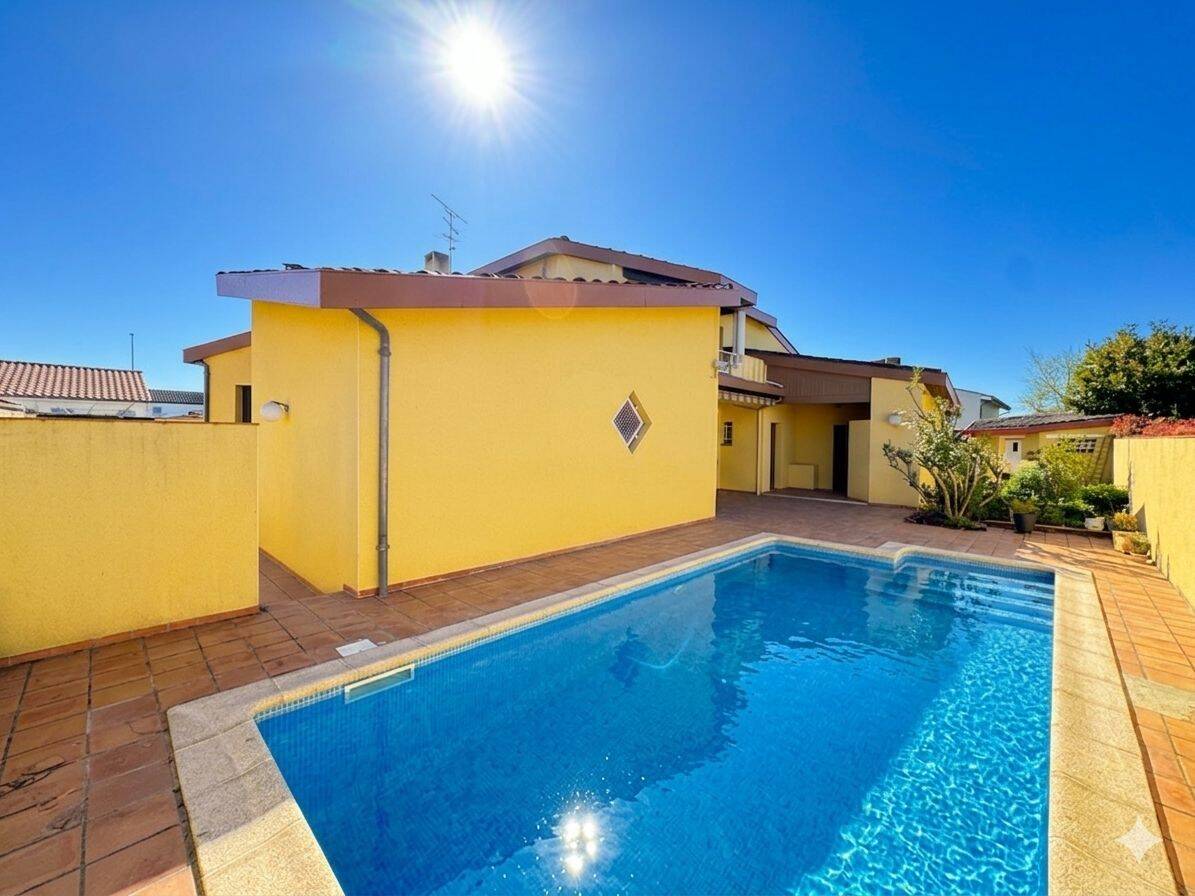 Maison 7 pièces 194 m² · à Cugnaux · 194 m² · 429 500 €