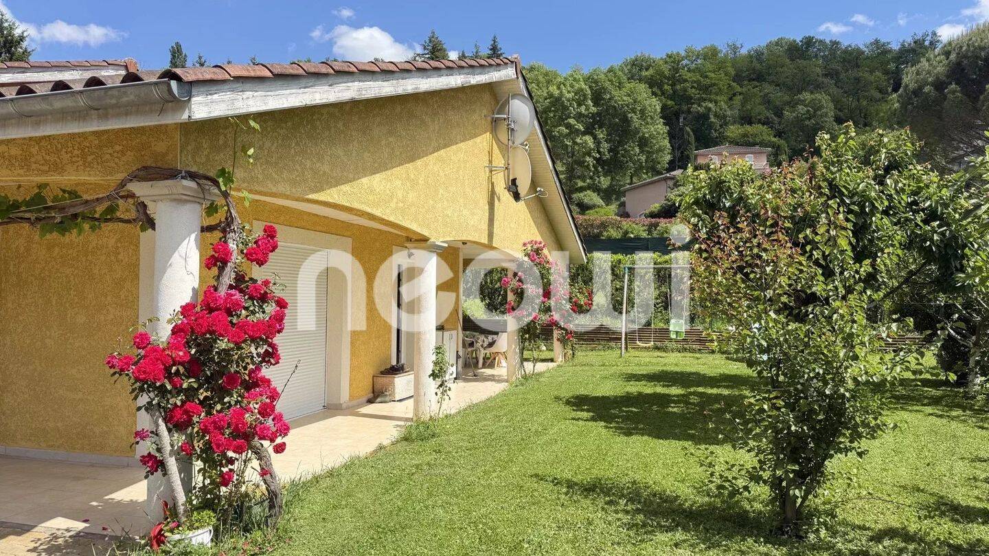 Maison 7 pièces 172 m² · à Porte des Pierres Dorées · 172 m² · 395 000 €
