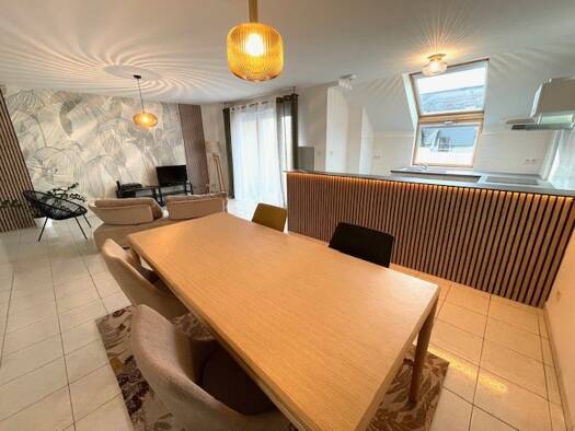 Appartement à vendre 199 900 € 3 pièces 2 chambres 70 m² Étage 3/3 Juigne Montreuil-Juigné 49460